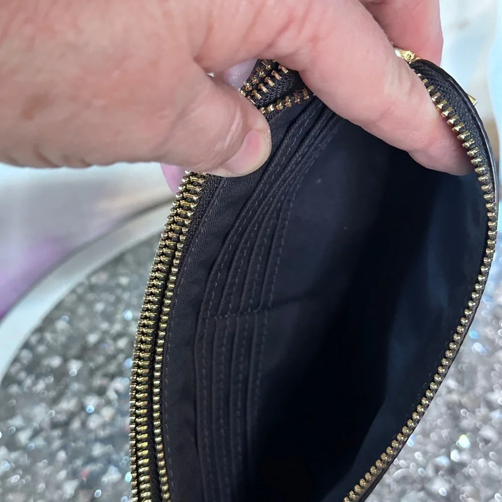 EUC Coach Double Zip Wallet/Wristlet in the color Midnight.